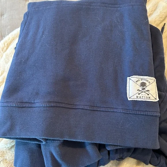 Blue Graphic Sweatshirt with Skull Design - Picture 6 of 6